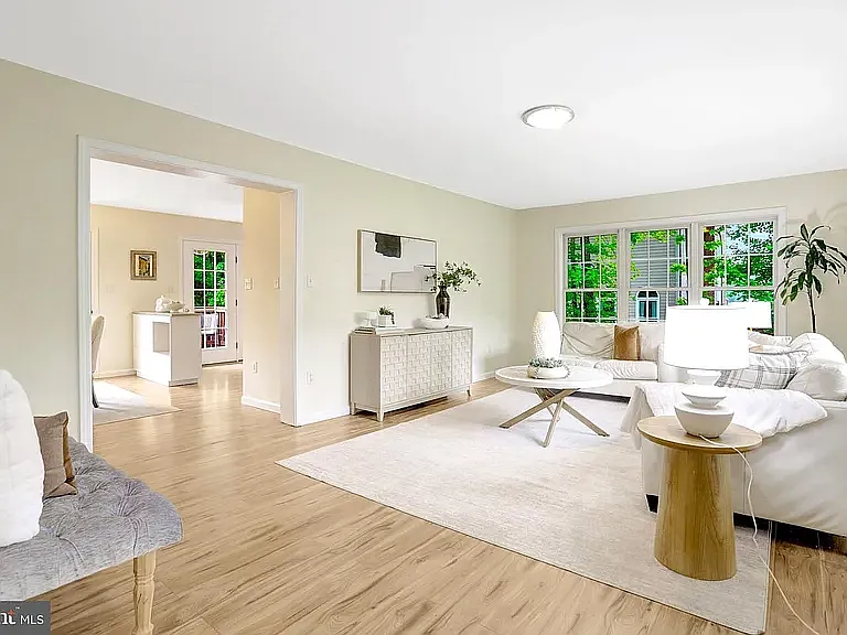 6703 Oak Dr — Photo 6