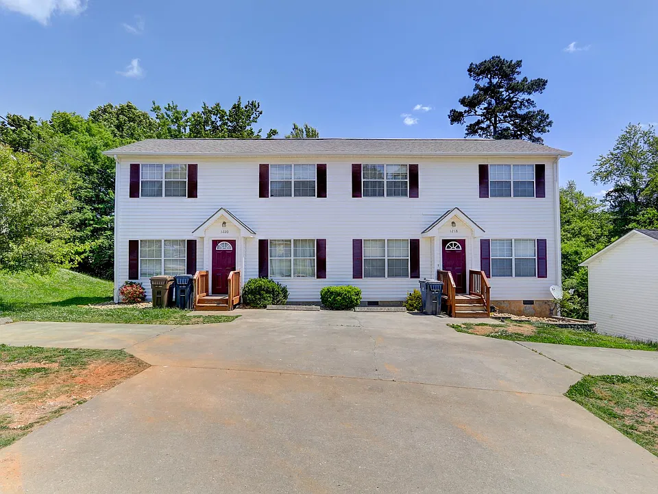1220 Ferd Hickey Rd