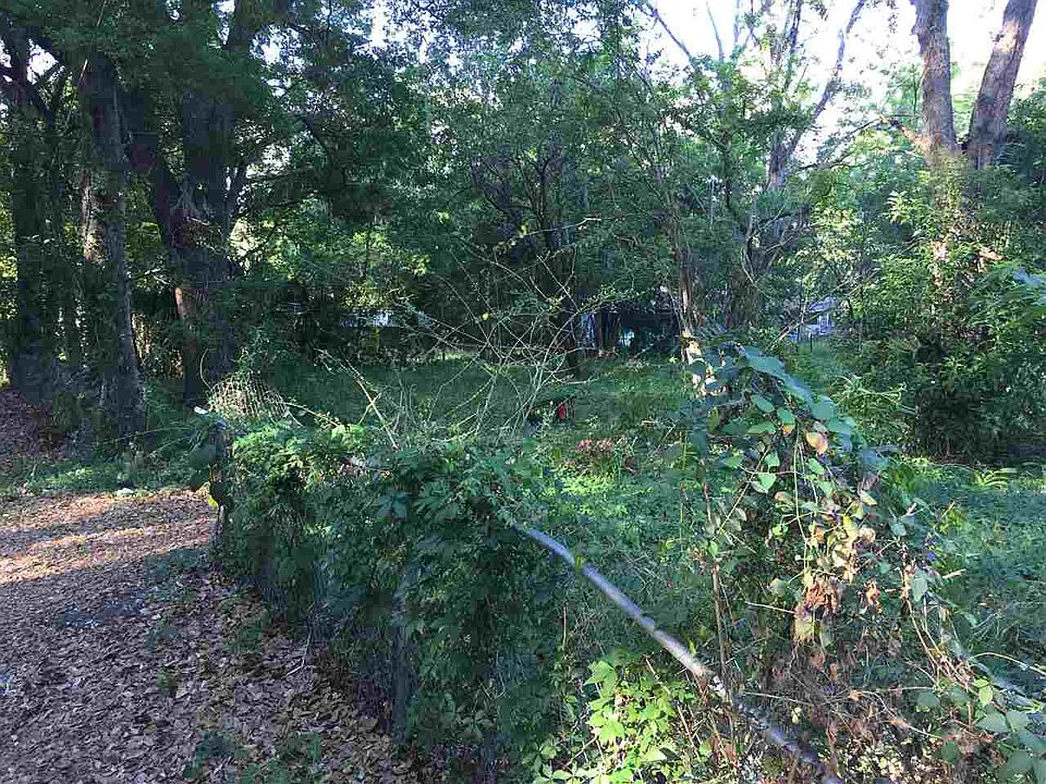 1st image of 659 NE 16th Ter