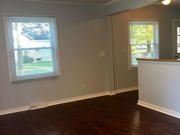 5th image of 1127 Eastmont Dr SE