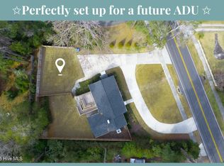 826 Colonial Dr, Wilmington, NC 28403