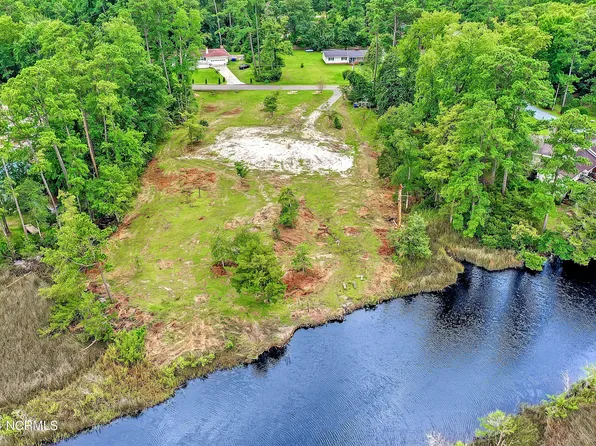 241 Thomas Dr #3, Shallotte, NC 28470