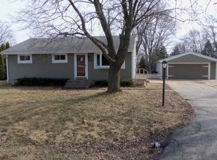 8860 S 81st St, Franklin, WI 53132
