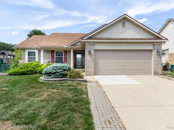 17380 Michigan Heights Dr, Romulus, MI 48174
