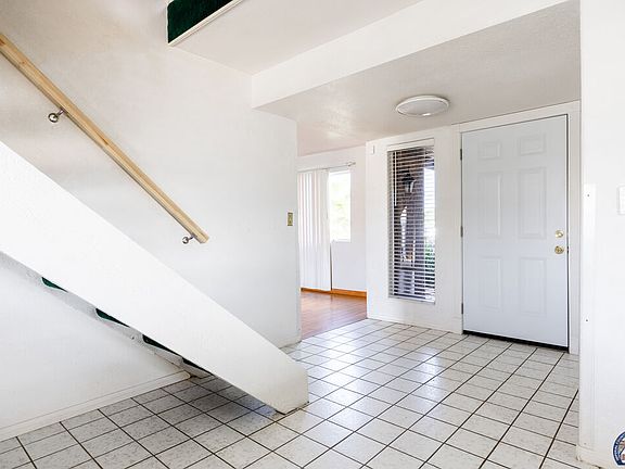 5th image of 1940 Yucca Dr