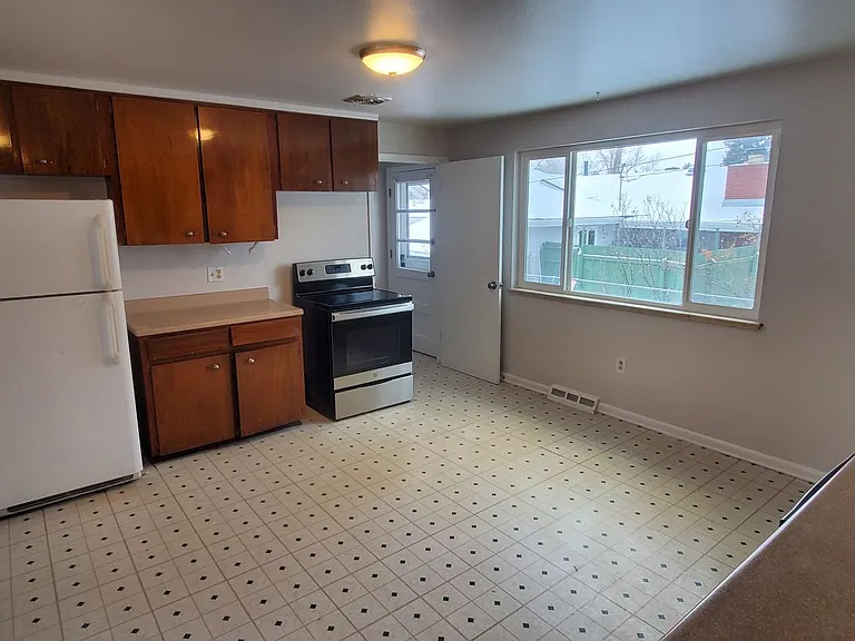 5820 W 9th Ave — Photo 2