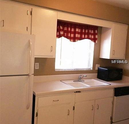 2nd image of 2633 Hidden Lake Blvd #D