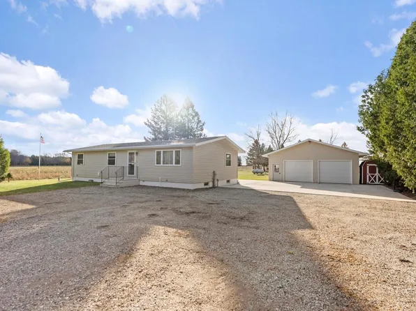 909 County Highway V, Two Rivers, WI 54241