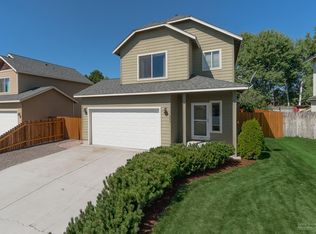 2255 SW 21st St, Redmond, OR 97756