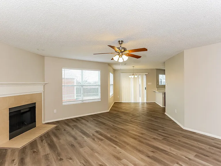 8304 Cutter Hill Ave — Photo 6