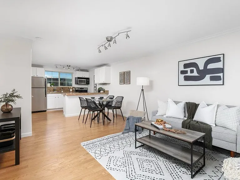 30 N Emerson St #302 — Photo 11