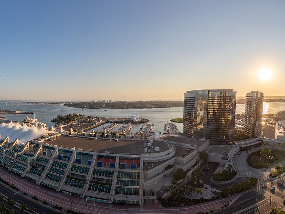 1st image of 100 Harbor Dr Unit 2605
