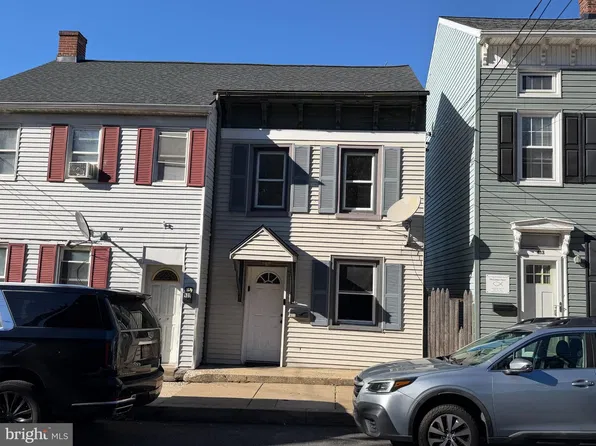 411 Union St, Columbia, PA 17512