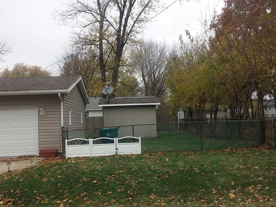 2nd image of 720 Franklin Rd
