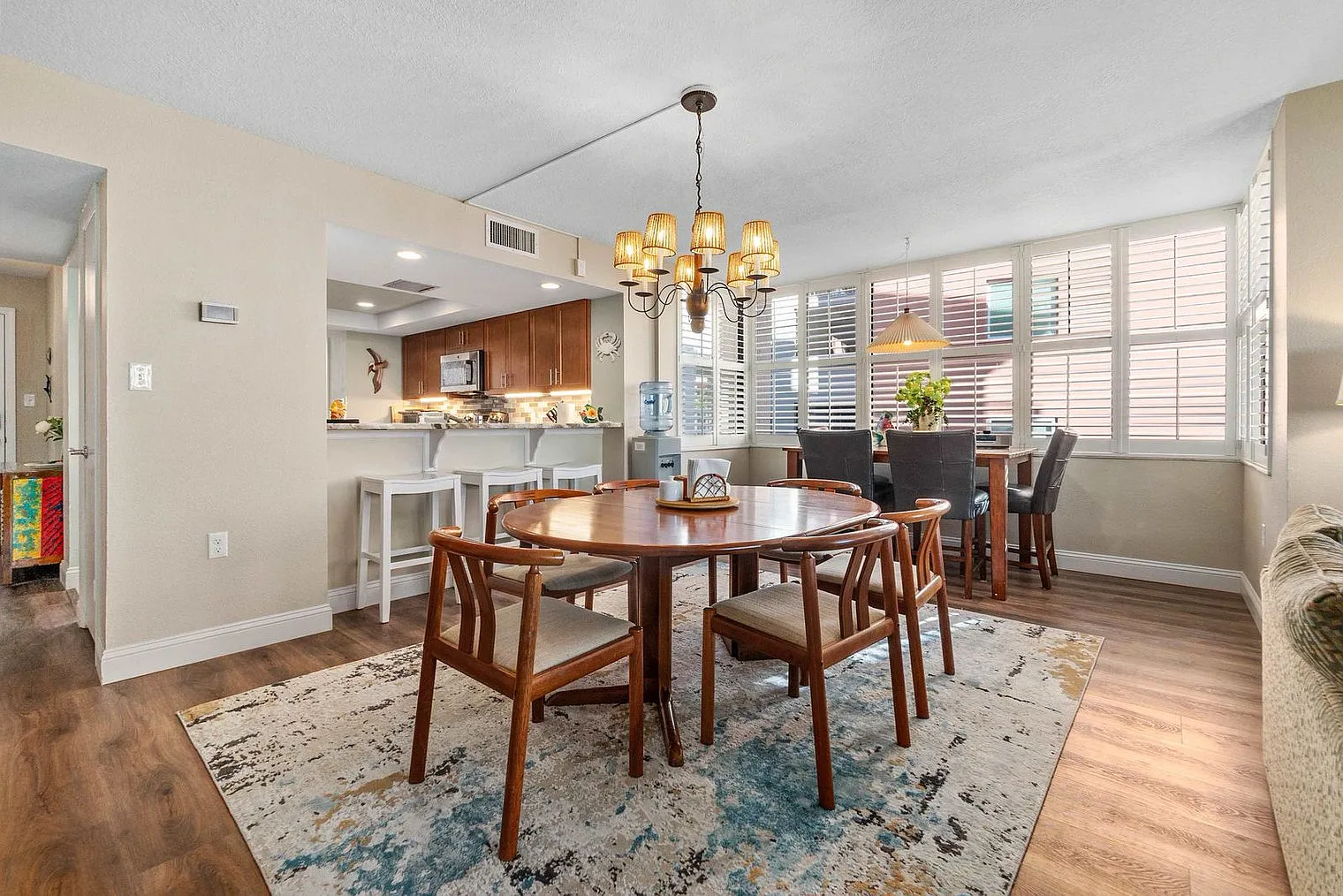 2 bed, 2.0 bath, 1453 sqft, $4,564 — Photo 3