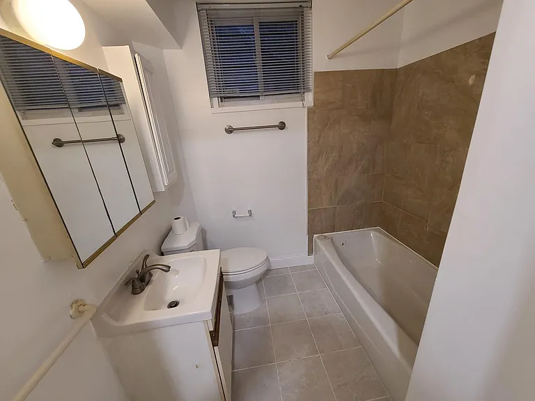 1343 T St NW #B — Photo 13