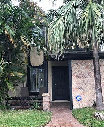 4th image of 9204 NW 49th Pl