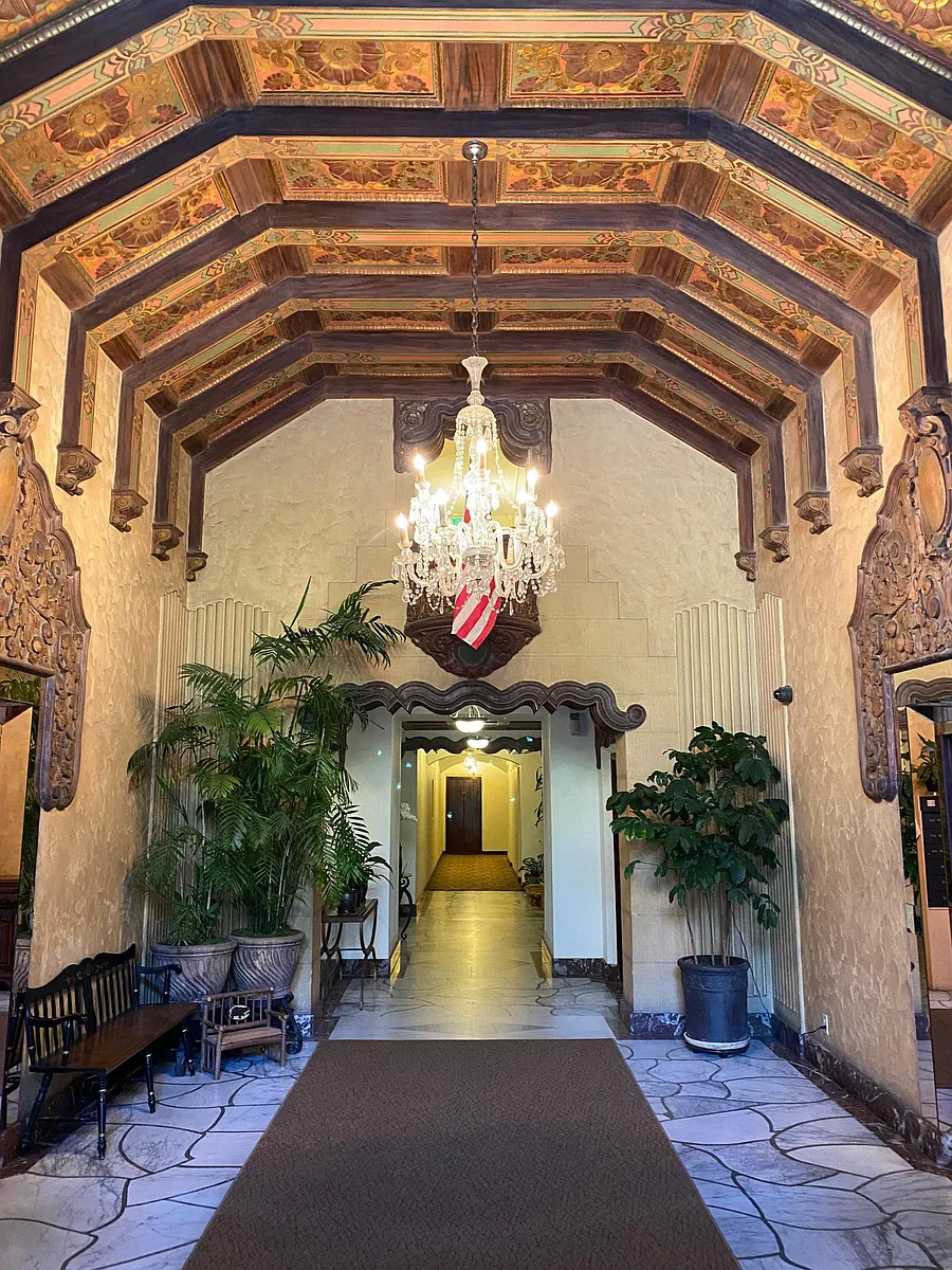 Lobby - 1890 Broadway Street