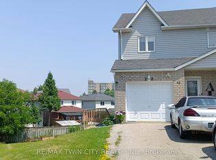 28 Golden Terrace Ct, Kitchener, ON N2N 3L2