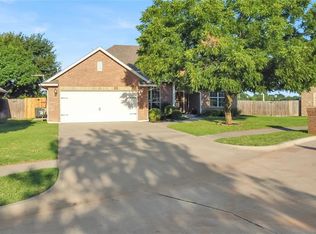3420 Valley Holw, Norman, OK 73071