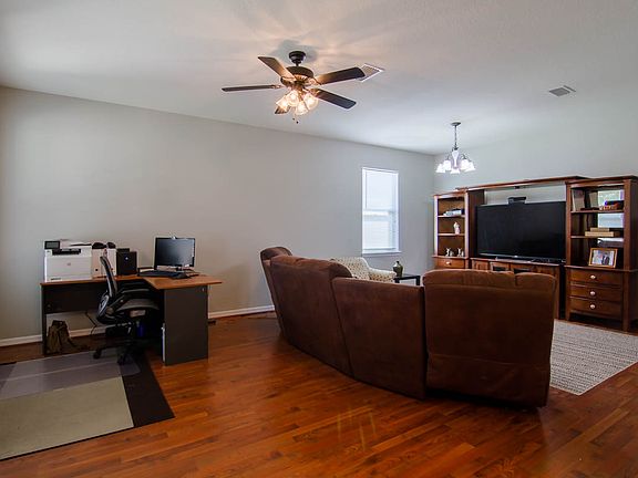 4th image of 2740 Walden Woods Dr