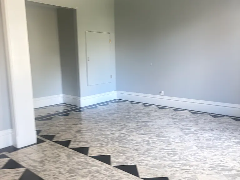 838 Shrader St #2 — Photo 6