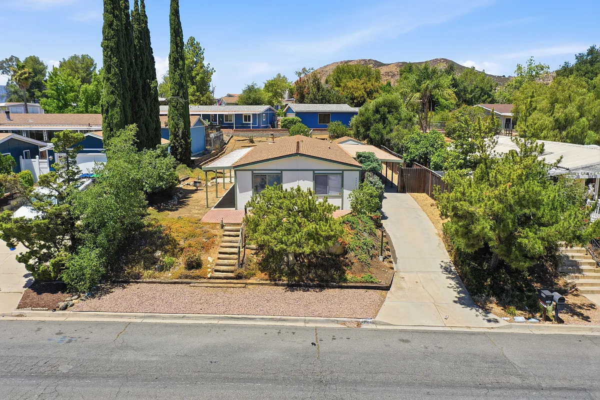 Building Photo - 33501 Harvest Way