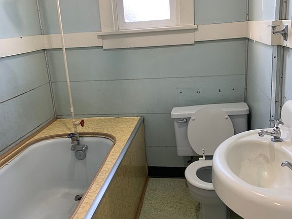 3rd image of 607 N Sprague St #607