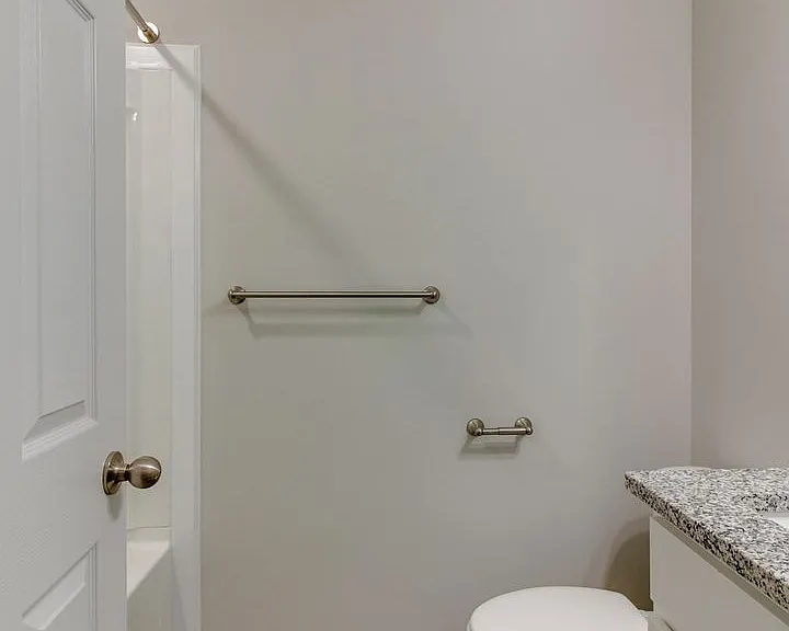 955 Center Rd — Photo 28