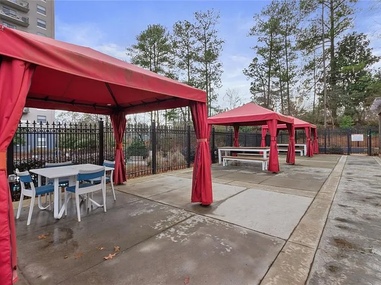 799 Hammond Dr #306 — Photo 36