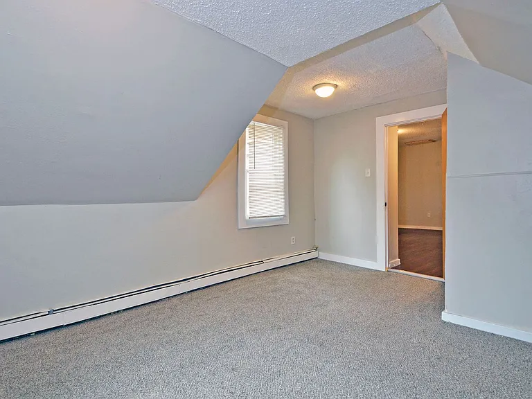 602 N Mendota St #7 — Photo 8