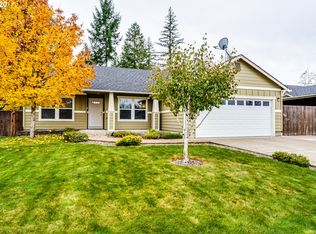 25220 Stellar Ave, Veneta, OR 97487