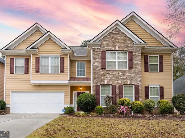 7965 Snapwell Dr, Fairburn, GA 30213