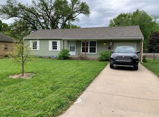 9524 Kessler St, Overland Park, KS 66212