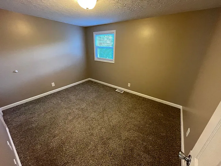 2274 Hempridge Rd — Photo 14