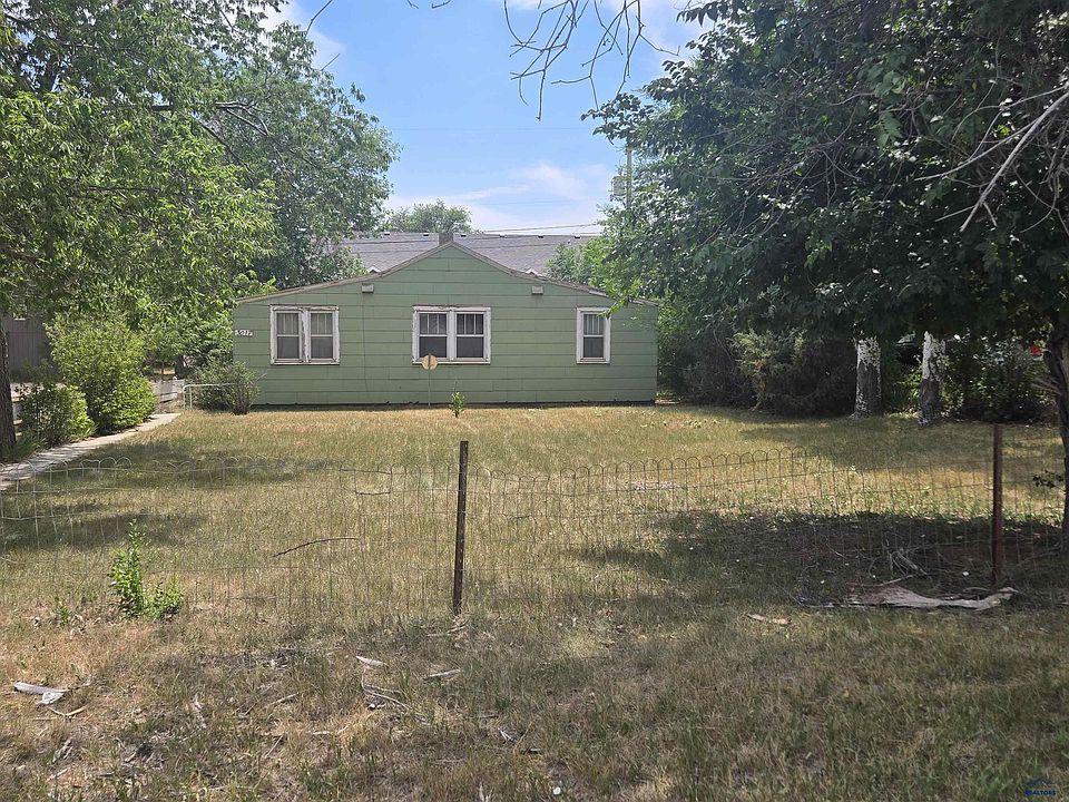 1st image of 3017 W Omaha St