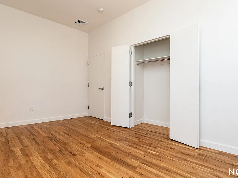 160 Johnson Ave #2A — Photo 17