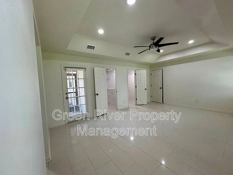 3288 Deerfield Pointe Dr — Photo 15