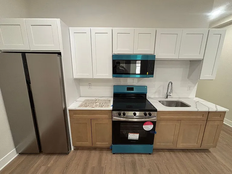 1031 W Hamilton St #4 — Photo 4
