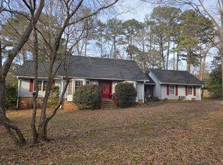 898 Sugar Creek Dr SE, Conyers, GA 30094