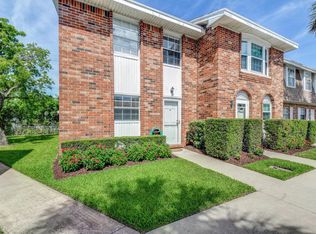 415 N Cypress Dr APT 6, Tequesta, FL 33469