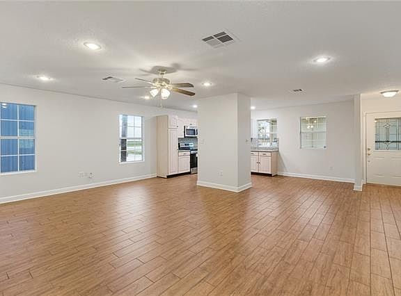 5th image of 408 Fos Ave
