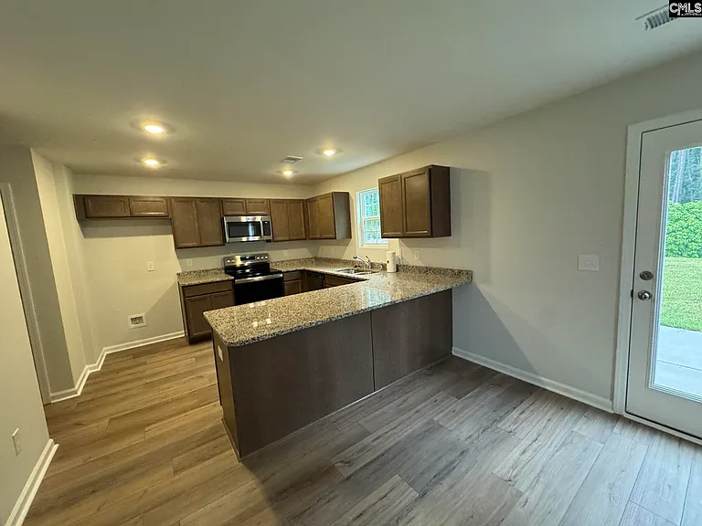 6023 Edgemont Ct — Photo 5