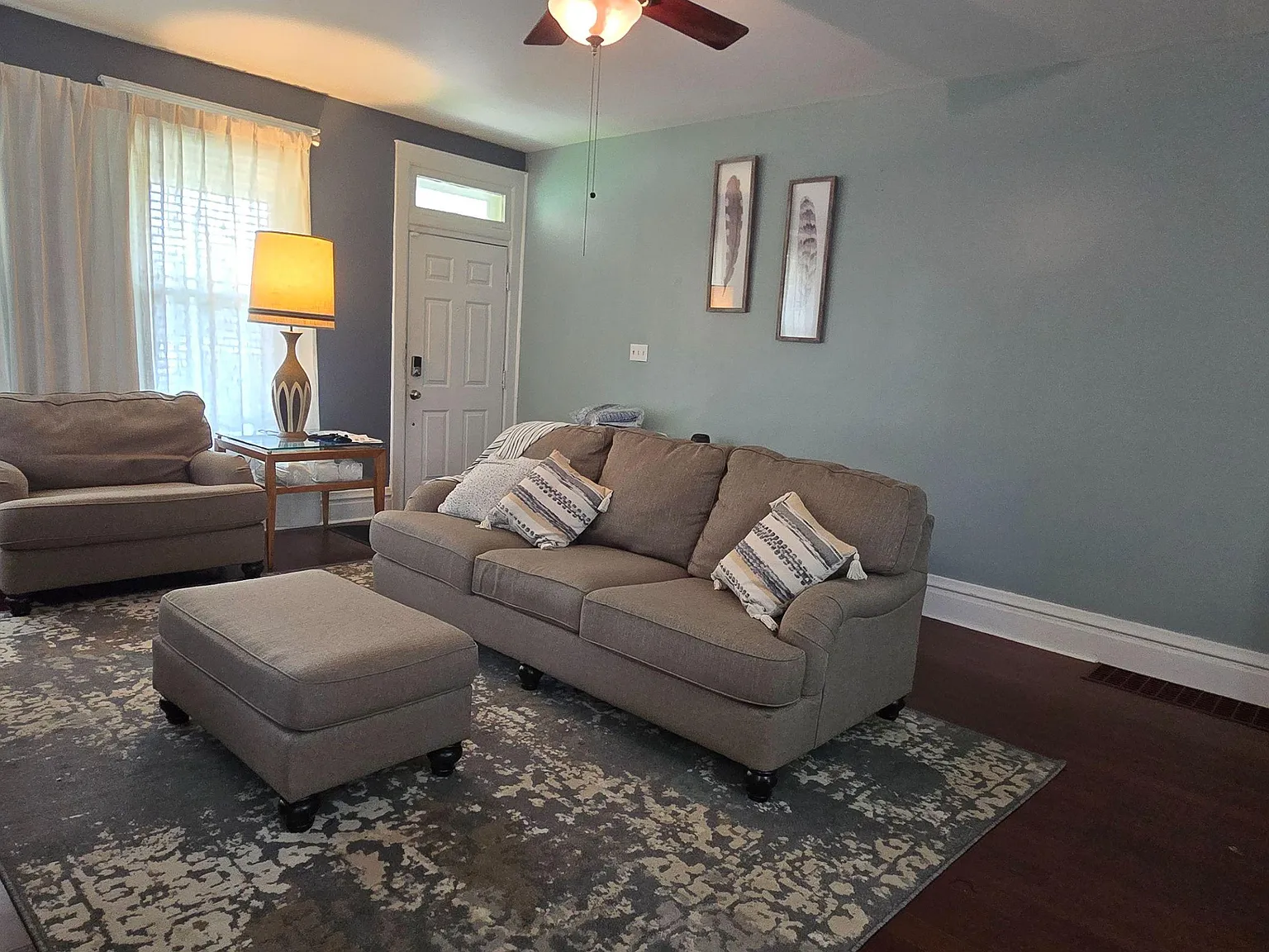 4 bed, 1.5 bath, 1919 sqft, $1,252 — Photo 4