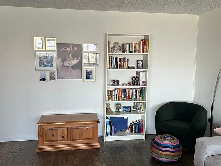 380 Pelissier St #1906 — Photo 21