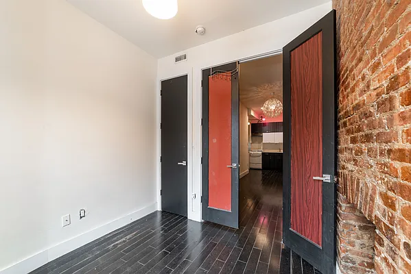 Rented by Jankos Group LLC | media 8