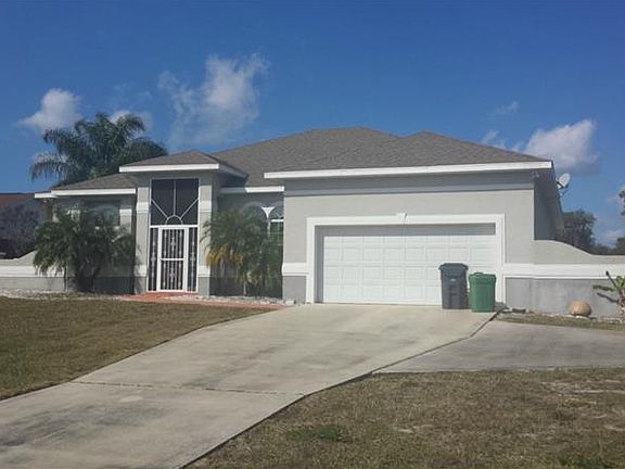3rd image of 441 N Crooked Lake Dr