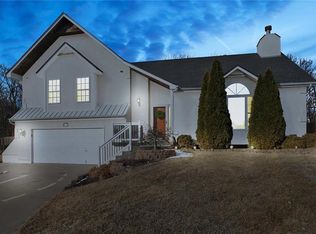 500 Birchwood Ct, Raymore, MO 64083