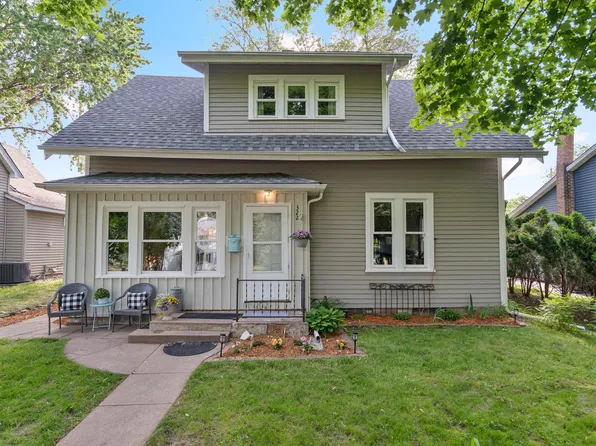 322 5th St N, Bayport, MN 55003