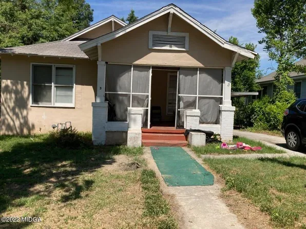1055 Crescent Ave, Macon, GA 31204